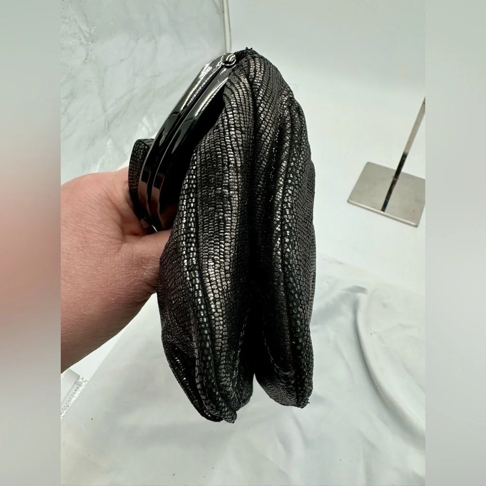 Tracy Reese Black‎ Sequel Kisslock Clutch - Picture 8 of 10